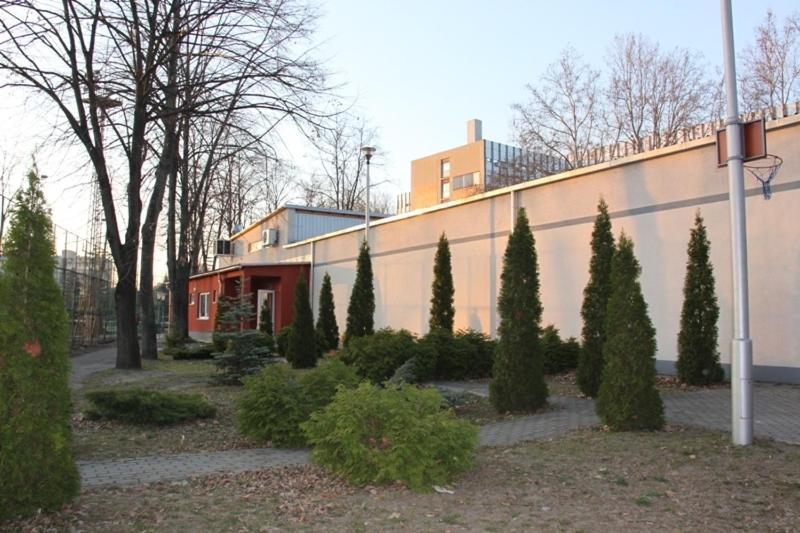 Teke Bowling Centrum Es Sport Panzio Segedín Exteriér fotografie